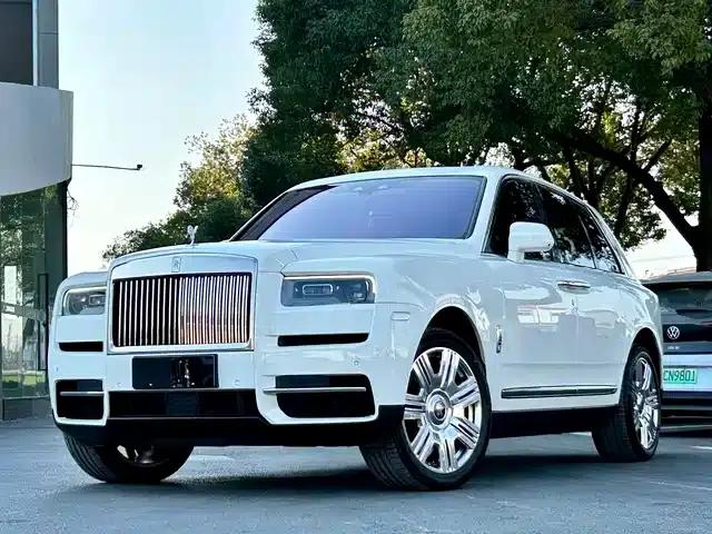 2018 Cullinan, four-seater version