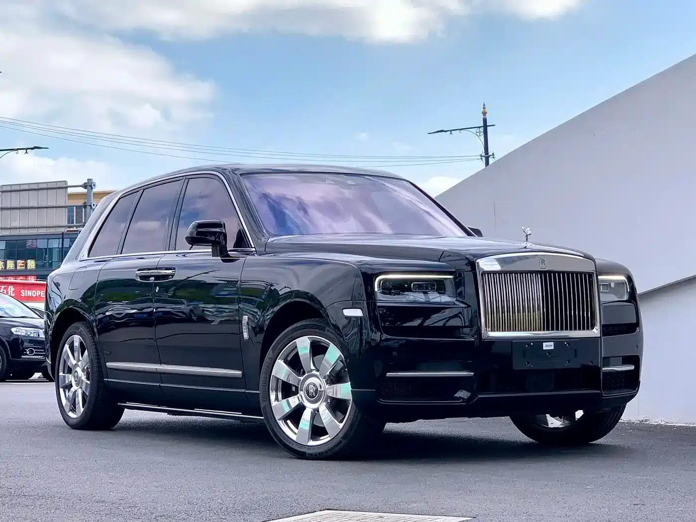 2018 Cullinan 5-seater — миниатюра 2