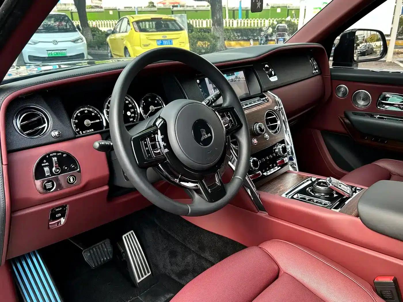2018 Cullinan 5-seater — миниатюра 3