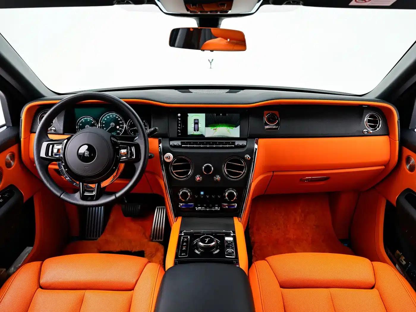 2018 Cullinan 5-seater — миниатюра 8