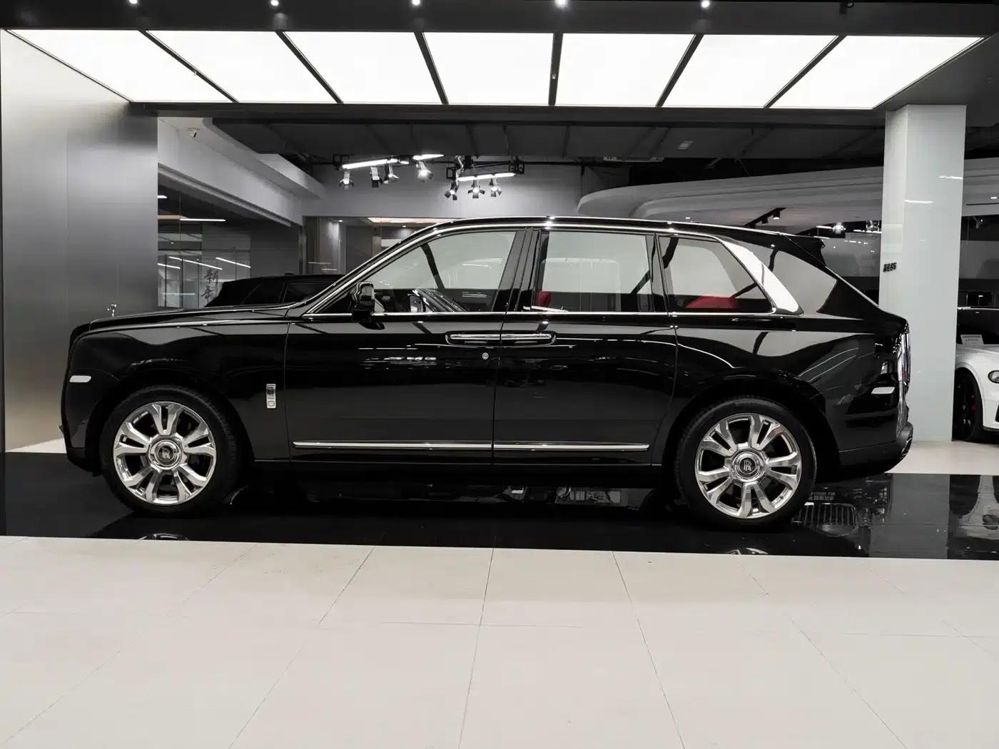 2018 Cullinan 5-seater — миниатюра 13