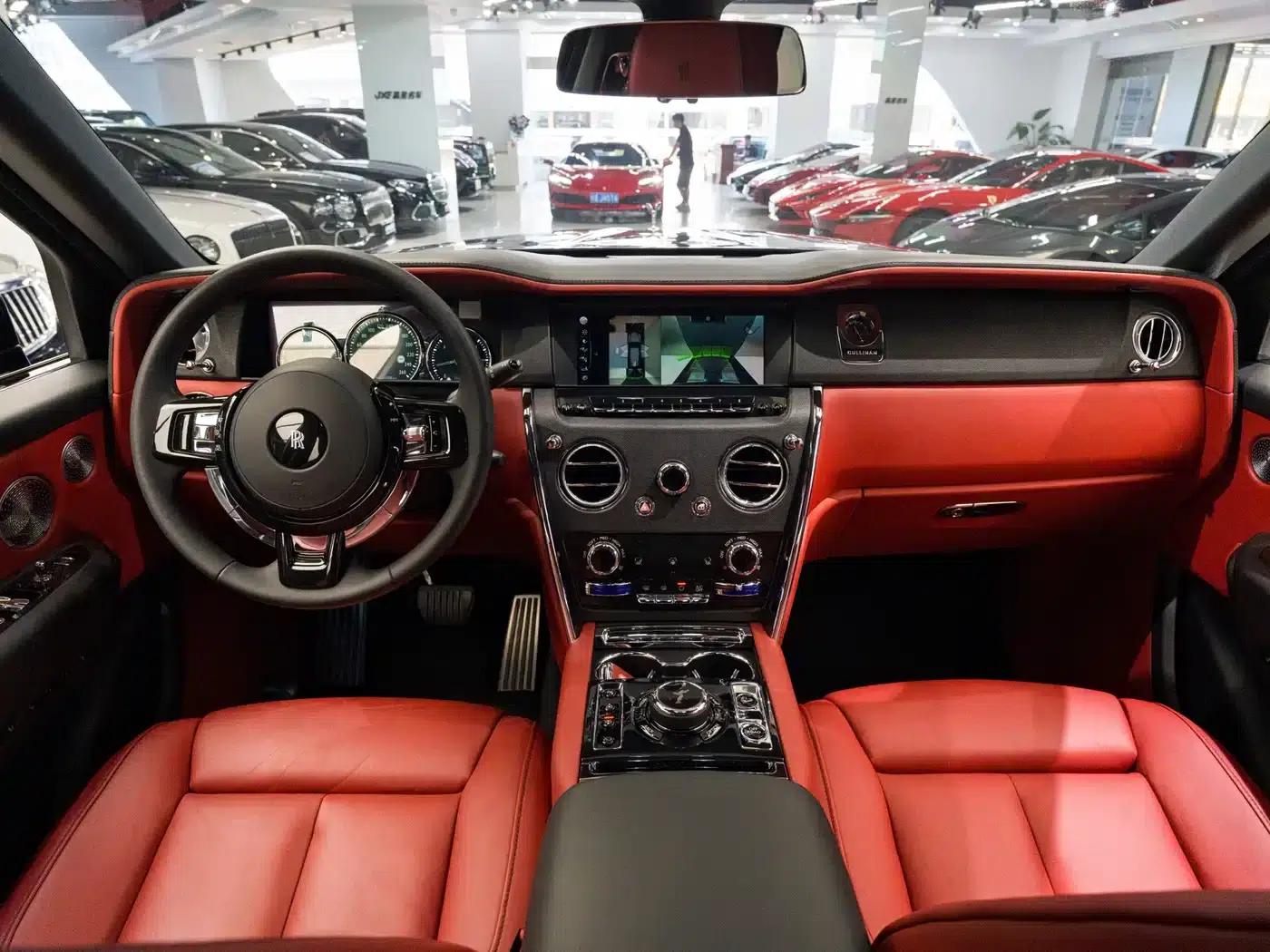 2018 Cullinan 5-seater — миниатюра 5