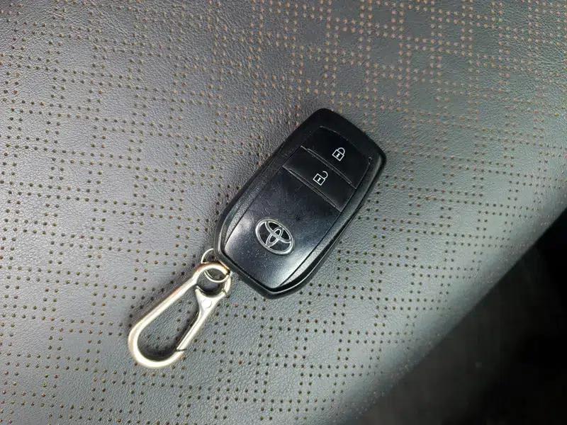 Toyota bZ3 2023 Long Range Premium — миниатюра 11