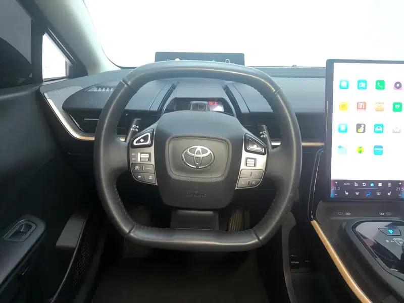 Toyota bZ3 2023 Long Range Premium — миниатюра 16
