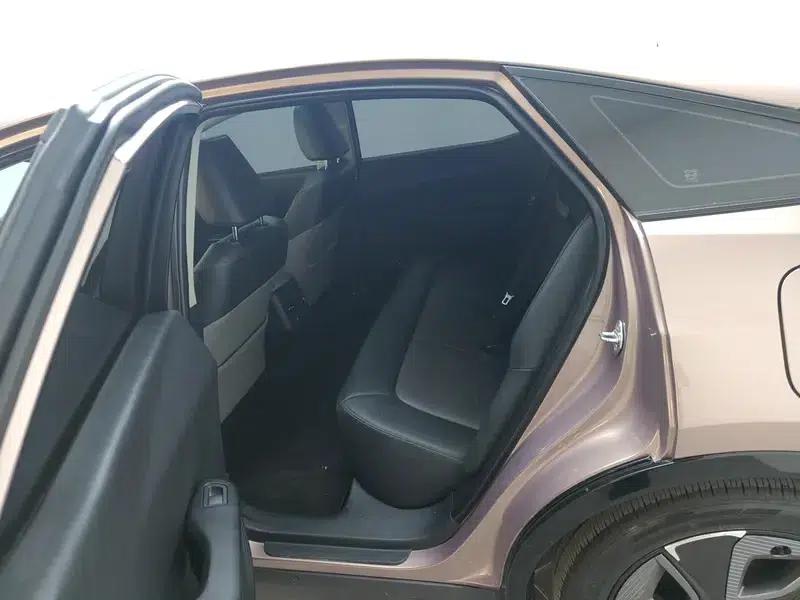 Toyota bZ3 2023 Long Range Premium — миниатюра 18