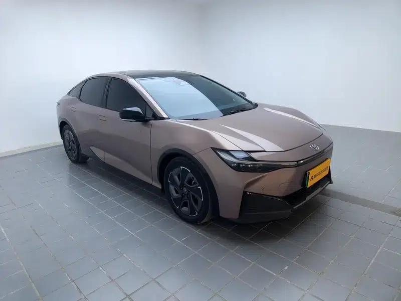 Toyota bZ3 2023 Long Range Premium — миниатюра 3