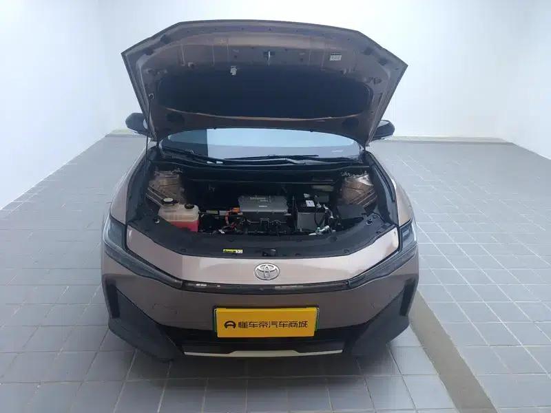 Toyota bZ3 2023 Long Range Premium — миниатюра 10