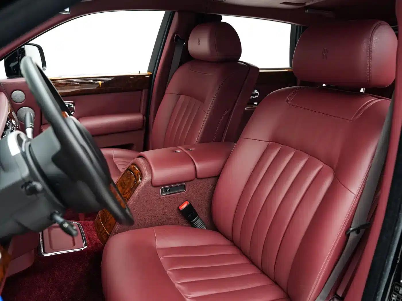 2011 Phantom 6.7L Extended Wheelbase — миниатюра 22