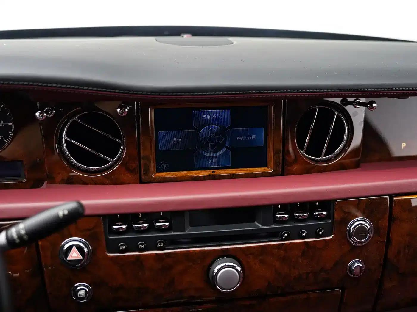 2011 Phantom 6.7L Extended Wheelbase — миниатюра 24