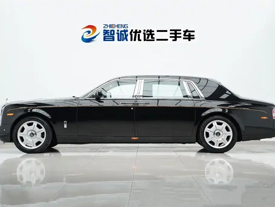 2013 Phantom 6.7L Extended Wheelbase (EWB) — миниатюра 2