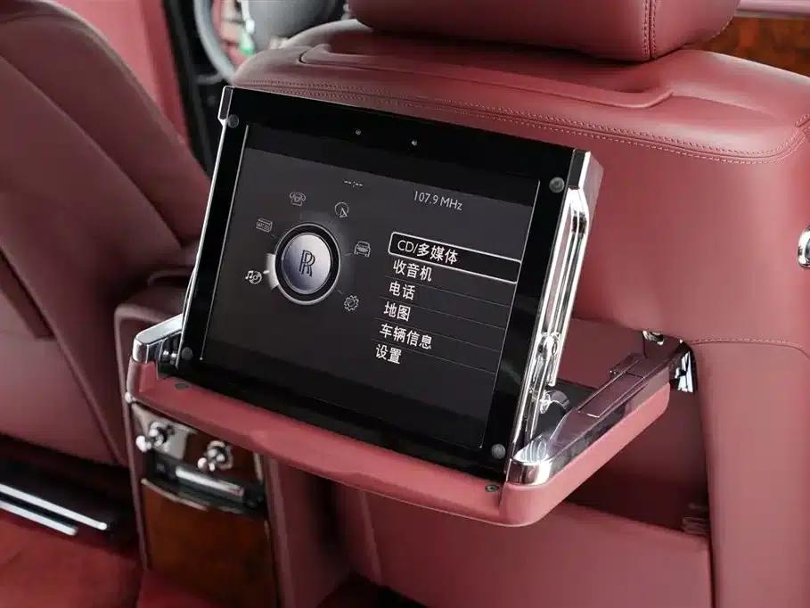 2013 Phantom 6.7L Extended Wheelbase (EWB) — миниатюра 23