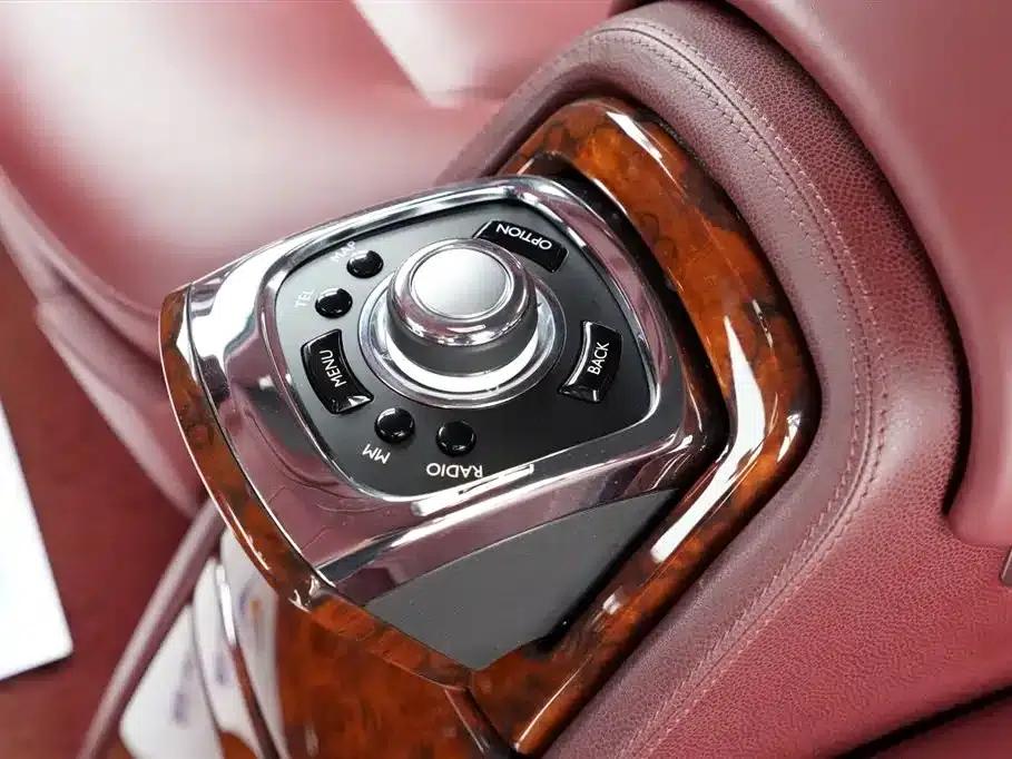 2013 Phantom 6.7L Extended Wheelbase (EWB) — миниатюра 25