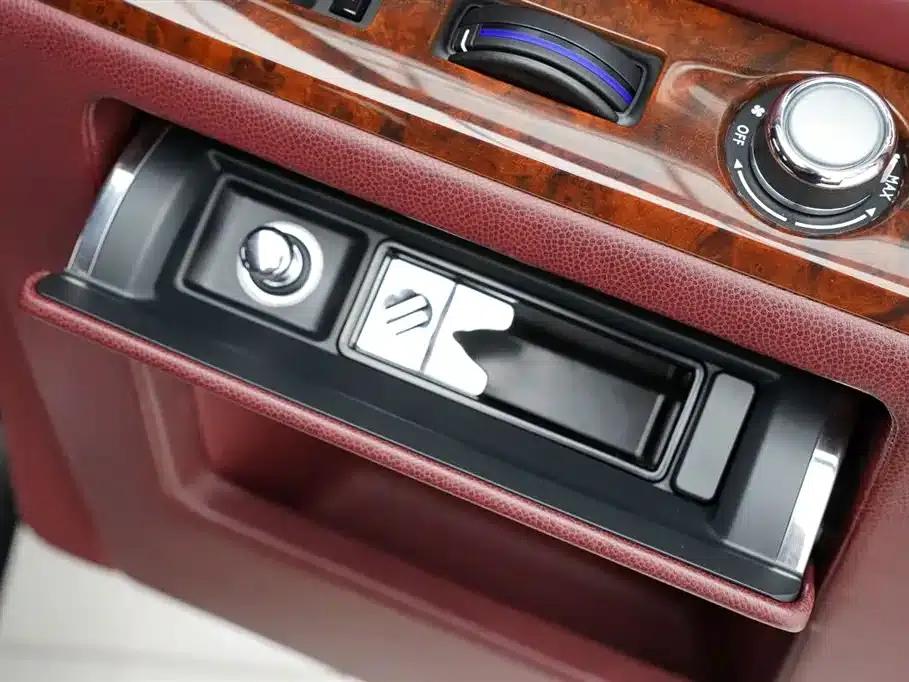 2013 Phantom 6.7L Extended Wheelbase (EWB) — миниатюра 28