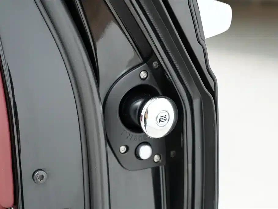 2013 Phantom 6.7L Extended Wheelbase (EWB) — миниатюра 29