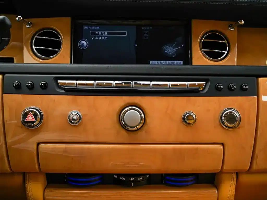 2013 Phantom 6.7L Extended Wheelbase (EWB) — миниатюра 13