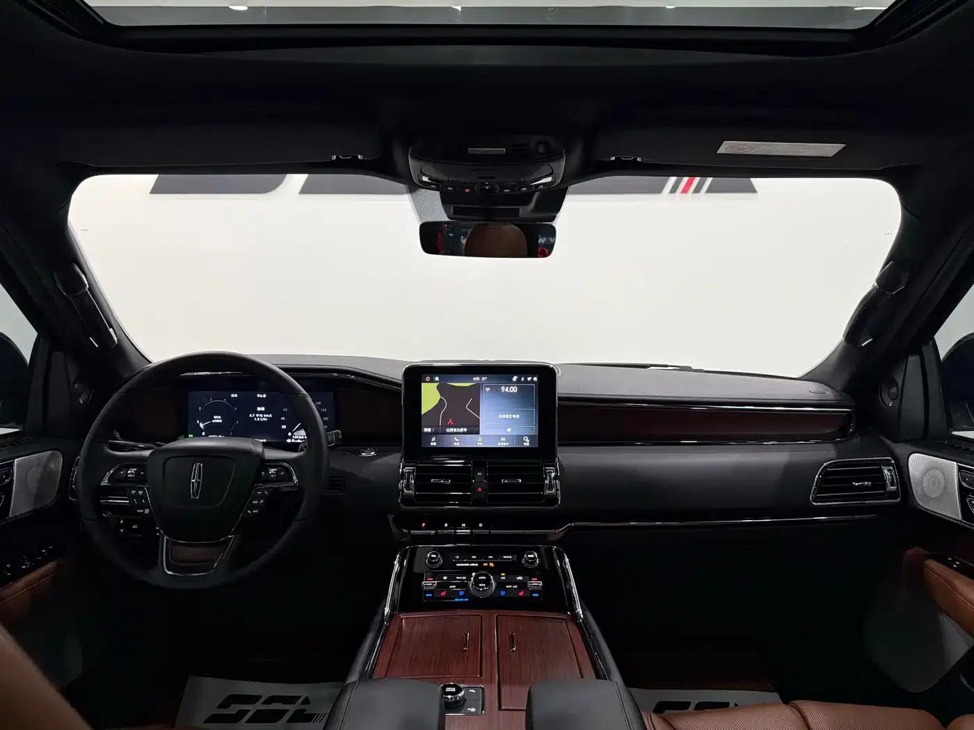 Navigator 2020 3.5T Premium Edition — миниатюра 11