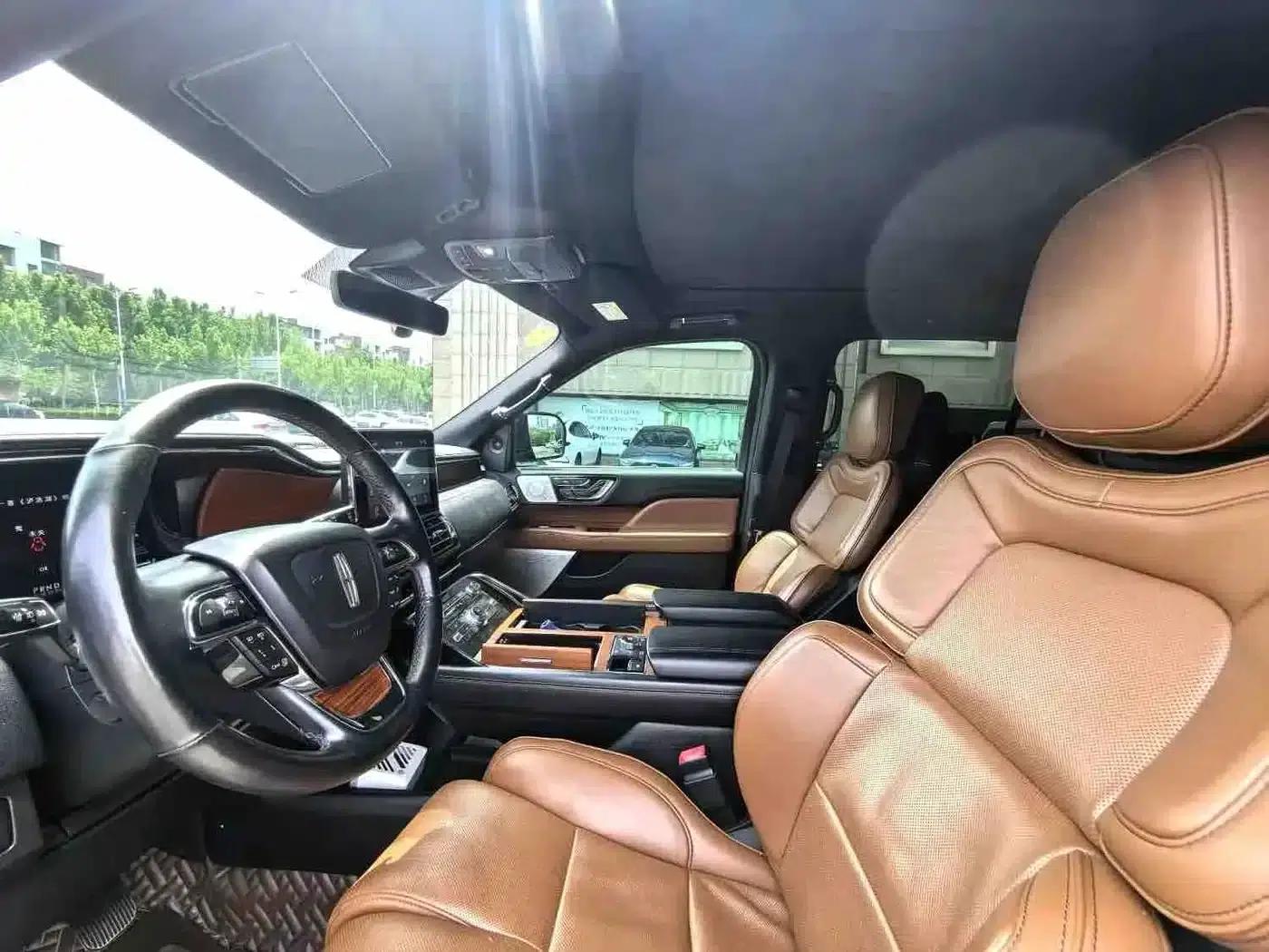 Navigator 2018 3.5T Premium Edition (National V Emission Standard) — миниатюра 4