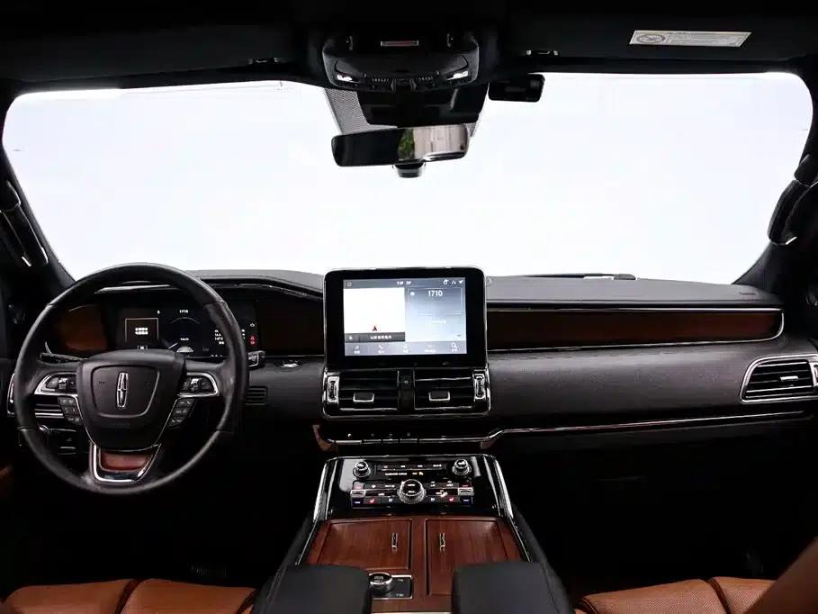 Navigator 2020 3.5T Premium Edition — миниатюра 5