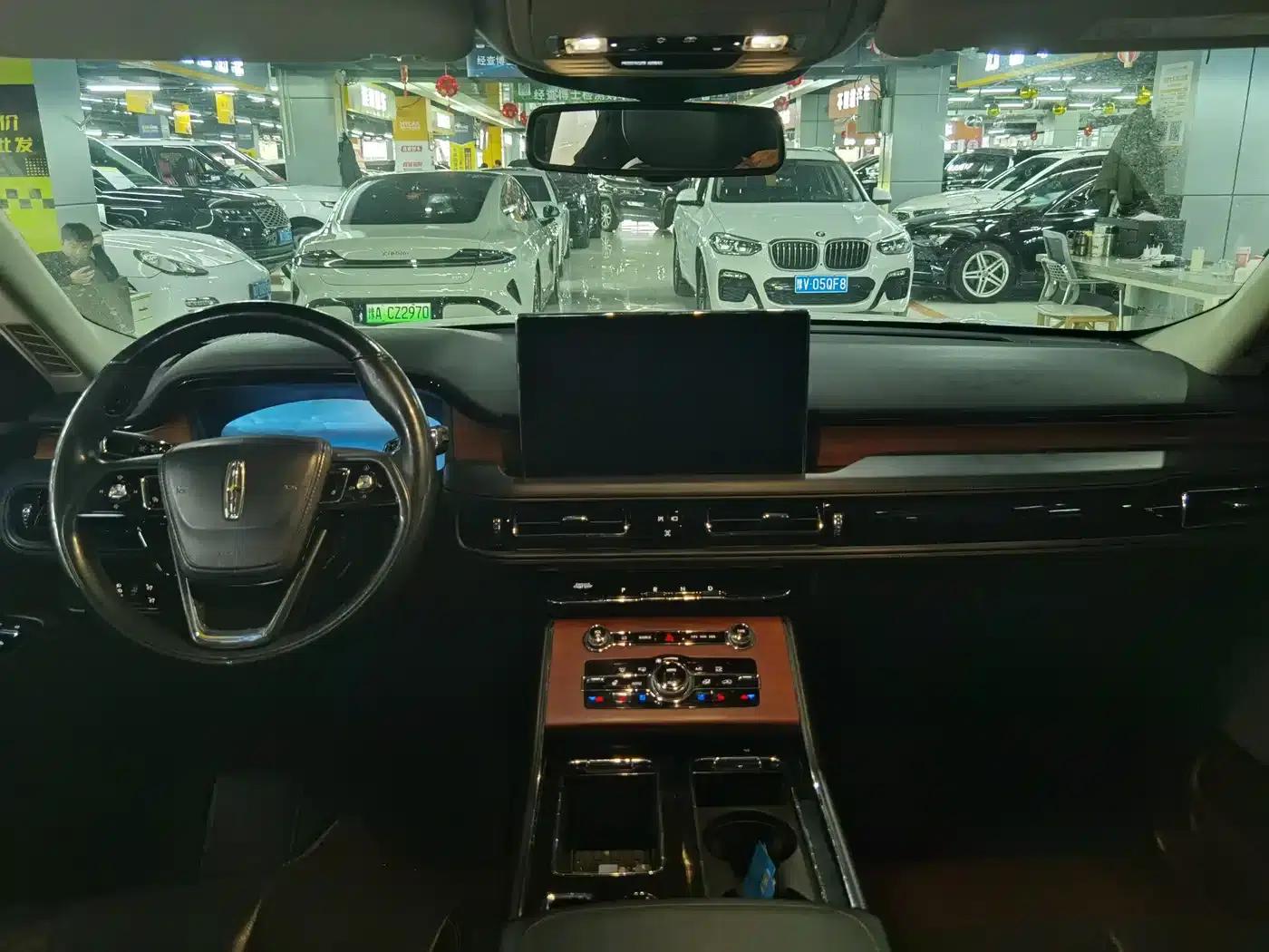 2021 Aviator 3.0T V6 AWD Premium Edition — миниатюра 9