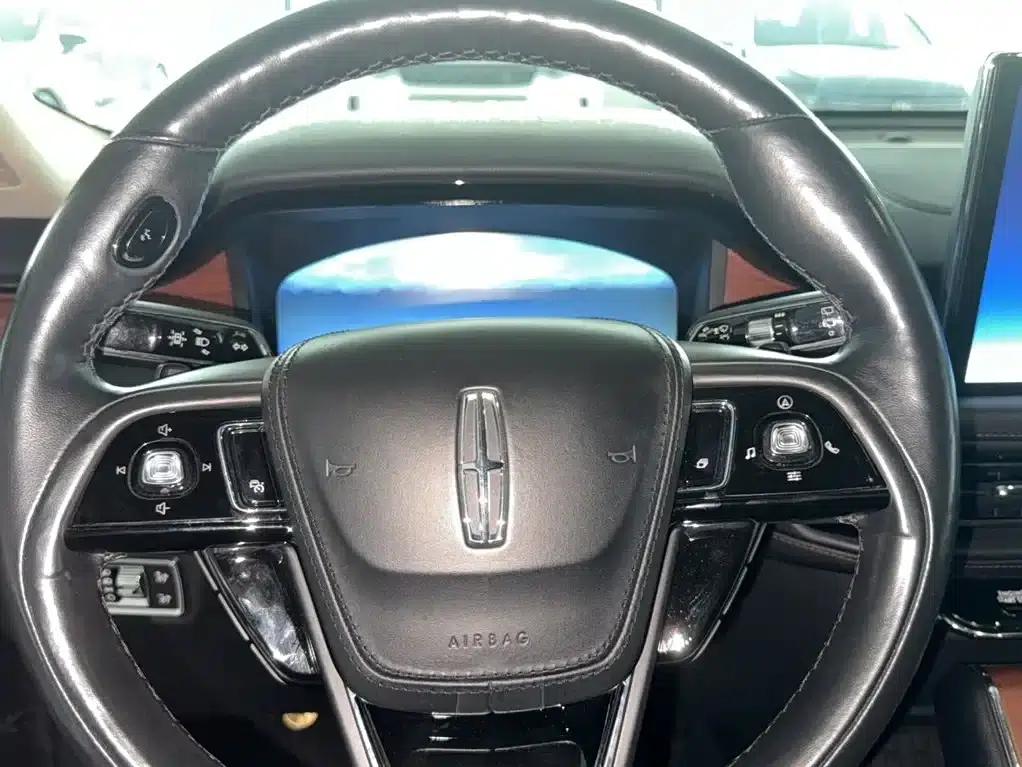 2020 Aviator 3.0T V6 AWD Premium Edition — миниатюра 3