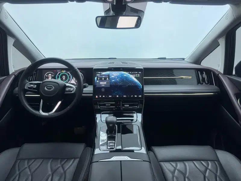 Trumpchi M8 2024 Master Series 2.0TGDI Supreme Edition — миниатюра 14