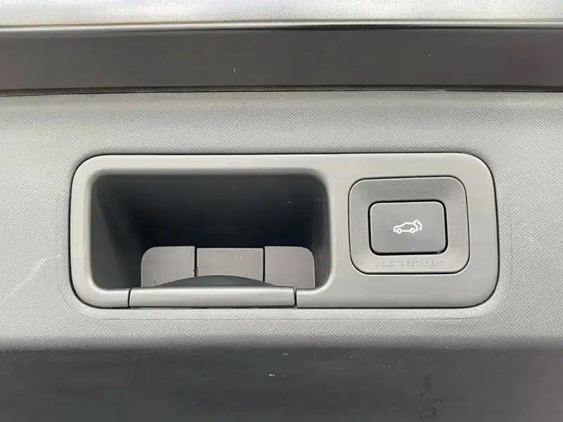 Trumpchi M8 2024 Master Series 2.0TGDI Pioneer Edition — миниатюра 17