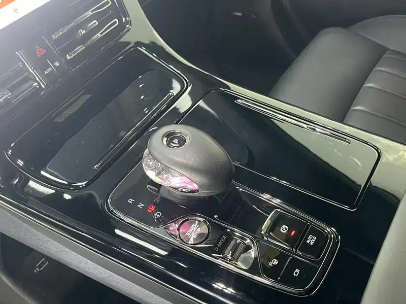 Trumpchi M8 2024 Master Series 2.0TGDI Pioneer Edition — миниатюра 28