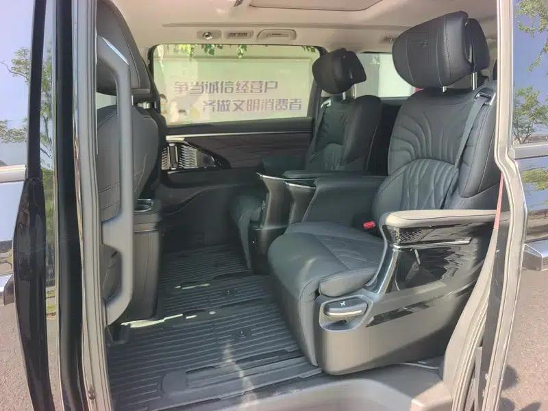 Trumpchi M8 2024 Master Series 2.0TGDI Premium Edition — миниатюра 12