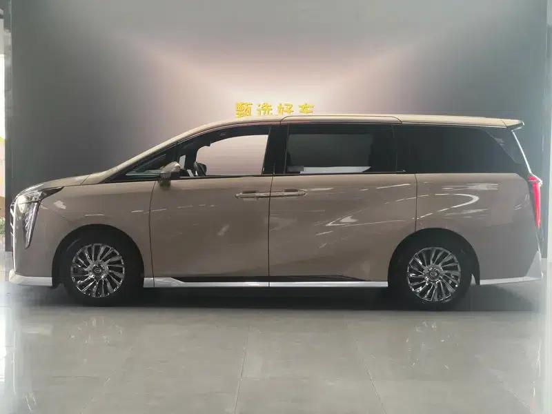 Trumpchi M8 2023 Master Series 2.0TM Hybrid Supreme Edition — миниатюра 3