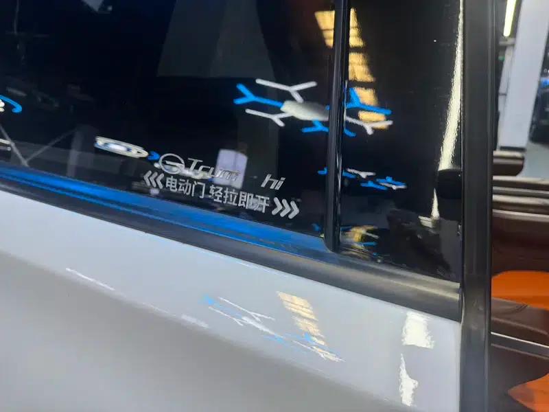 Trumpchi M8 2021 Facelift, Elite Series 390T Luxury Edition — миниатюра 13