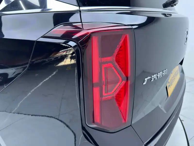 Trumpchi GS8 2022 Navigator Series 2.0TGDI 4WD Luxury Intelligent Connected 7-Seater — миниатюра 13