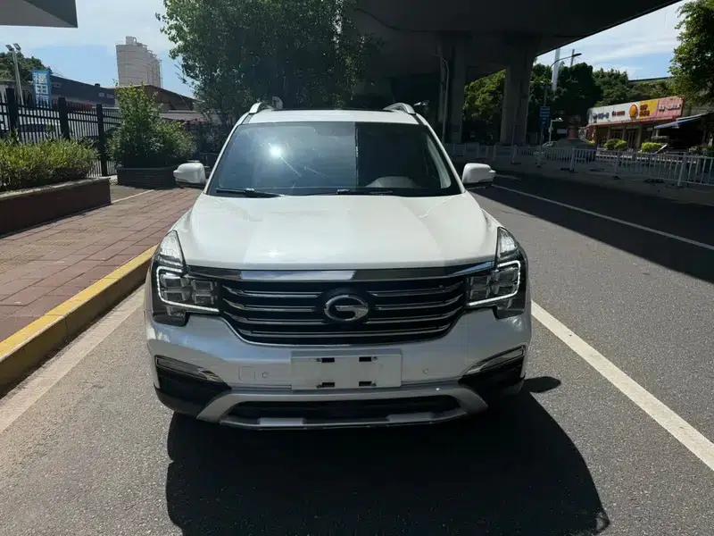 Trumpchi GS8 2017 320T 2WD Luxury Intelligent Connected Edition 7-Seater — миниатюра 2