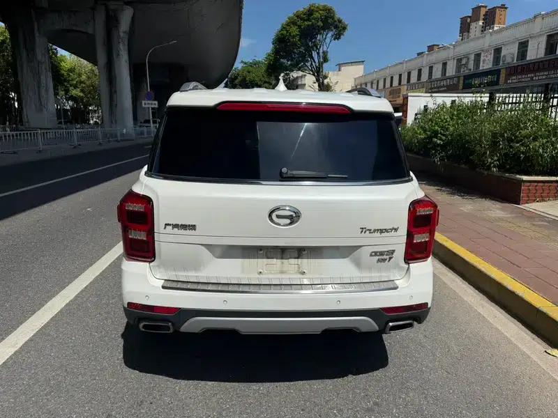 Trumpchi GS8 2017 320T 2WD Luxury Intelligent Connected Edition 7-Seater — миниатюра 5