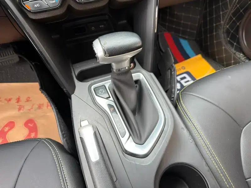 Trumpchi GS4 2015 200T G-DCT Comfort Edition — миниатюра 10