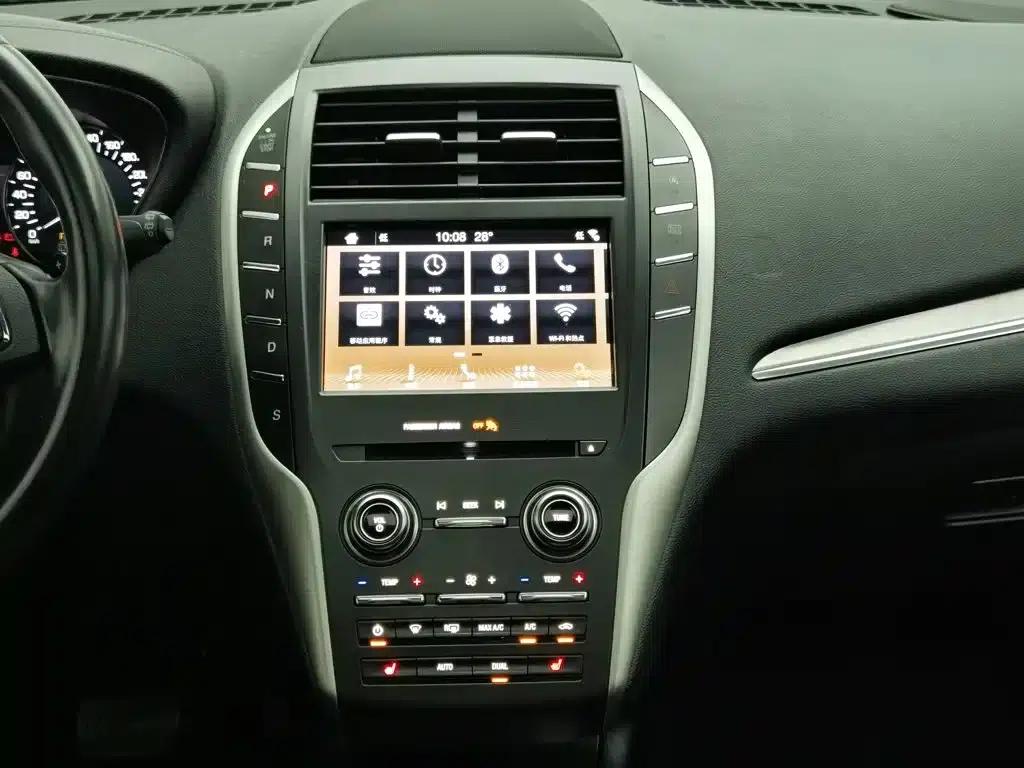 Lincoln MKC 2019 2.0T Two-Wheel Drive Premium Edition (China VI Emission Standard) — миниатюра 12