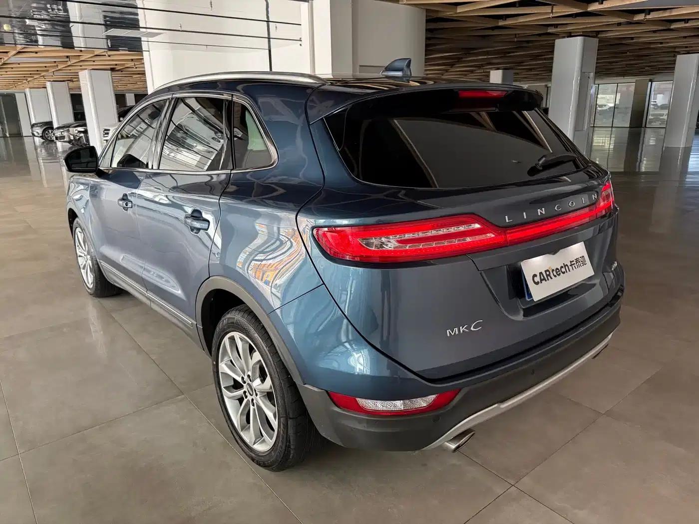 Lincoln MKC 2017 2.0T 2WD Premium Edition — миниатюра 8