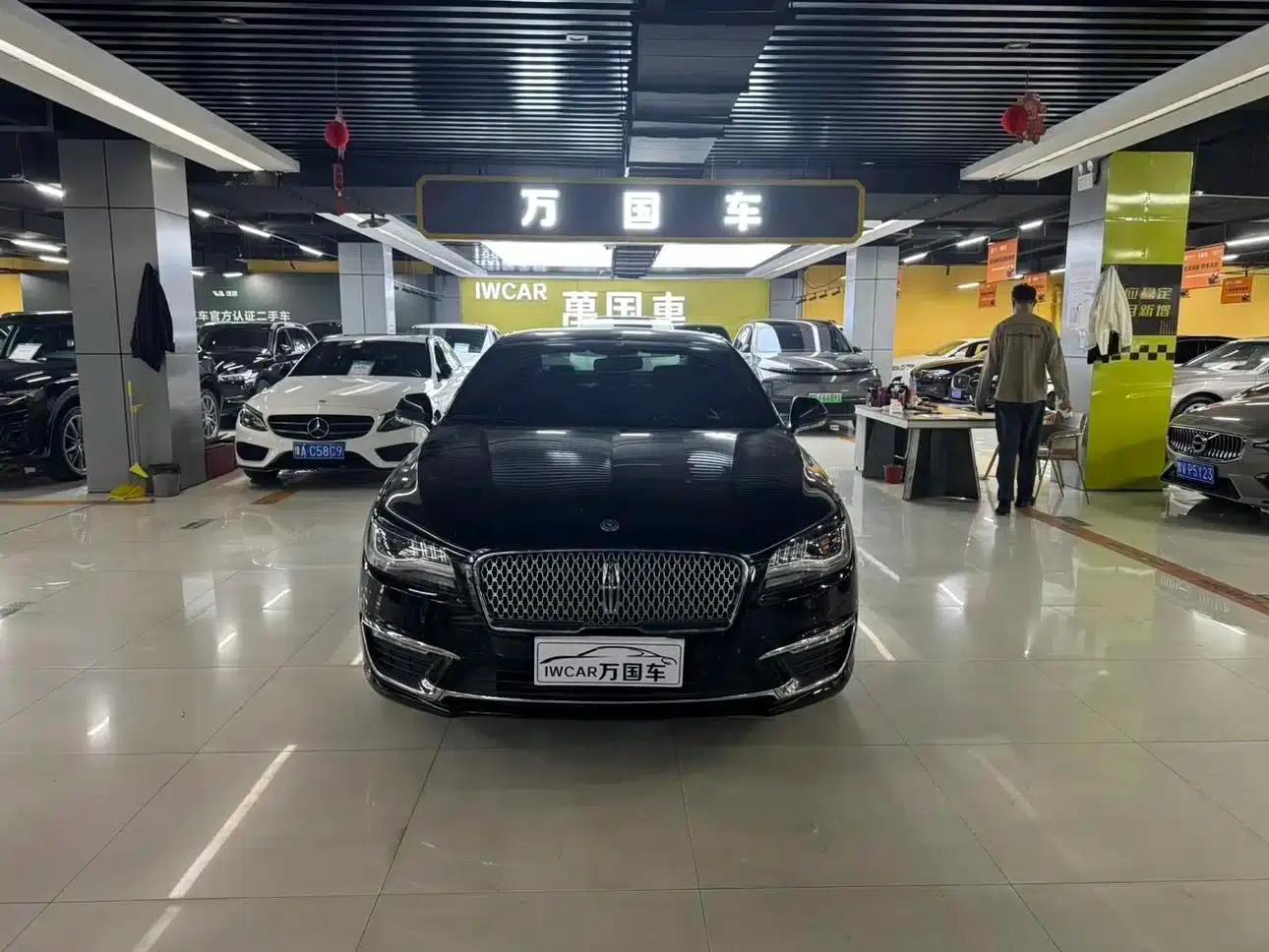 Lincoln MKZ 2019 2.0T Premium Edition (National V Emission Standard) — миниатюра 9