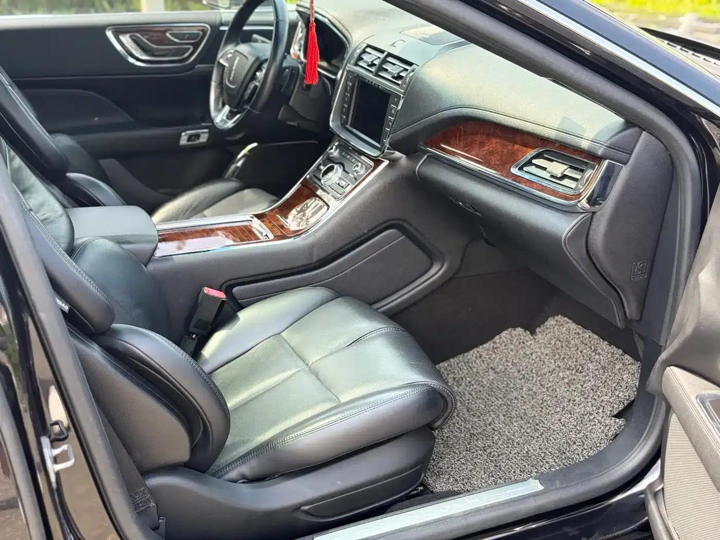 Lincoln Continental 2019 2.0T Two-Wheel Drive Premium Edition (China V Emission Standard) — миниатюра 12