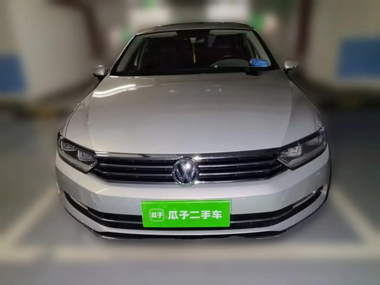 Volkswagen Magotan 2017 330TSI DSG Luxury Model — миниатюра 2