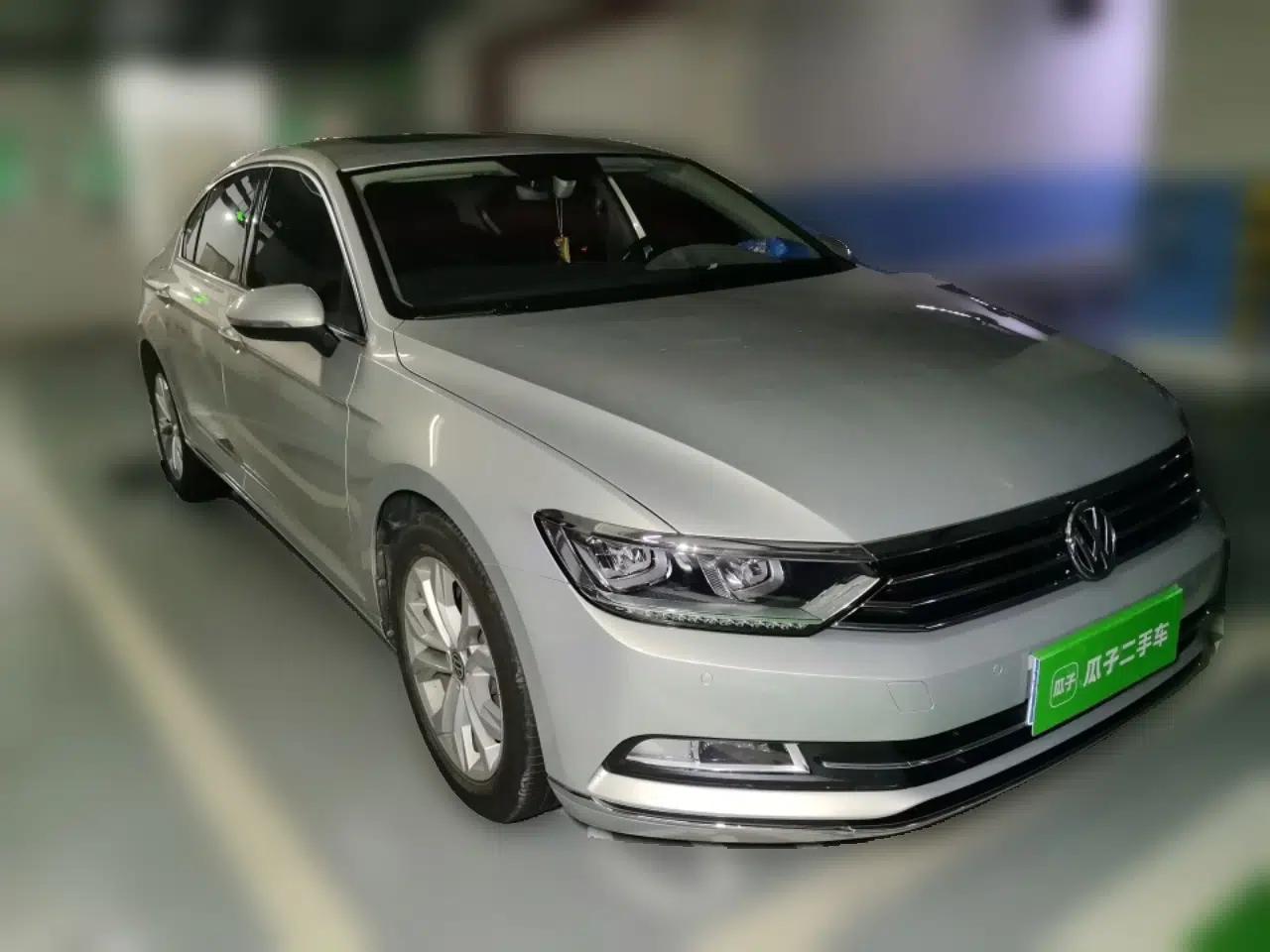 Volkswagen Magotan 2017 330TSI DSG Luxury Model — миниатюра 3