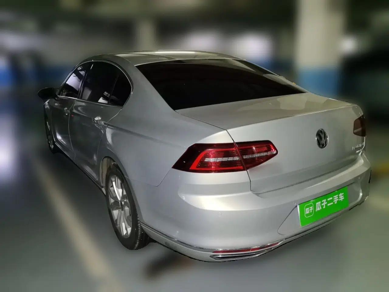 Volkswagen Magotan 2017 330TSI DSG Luxury Model — миниатюра 4