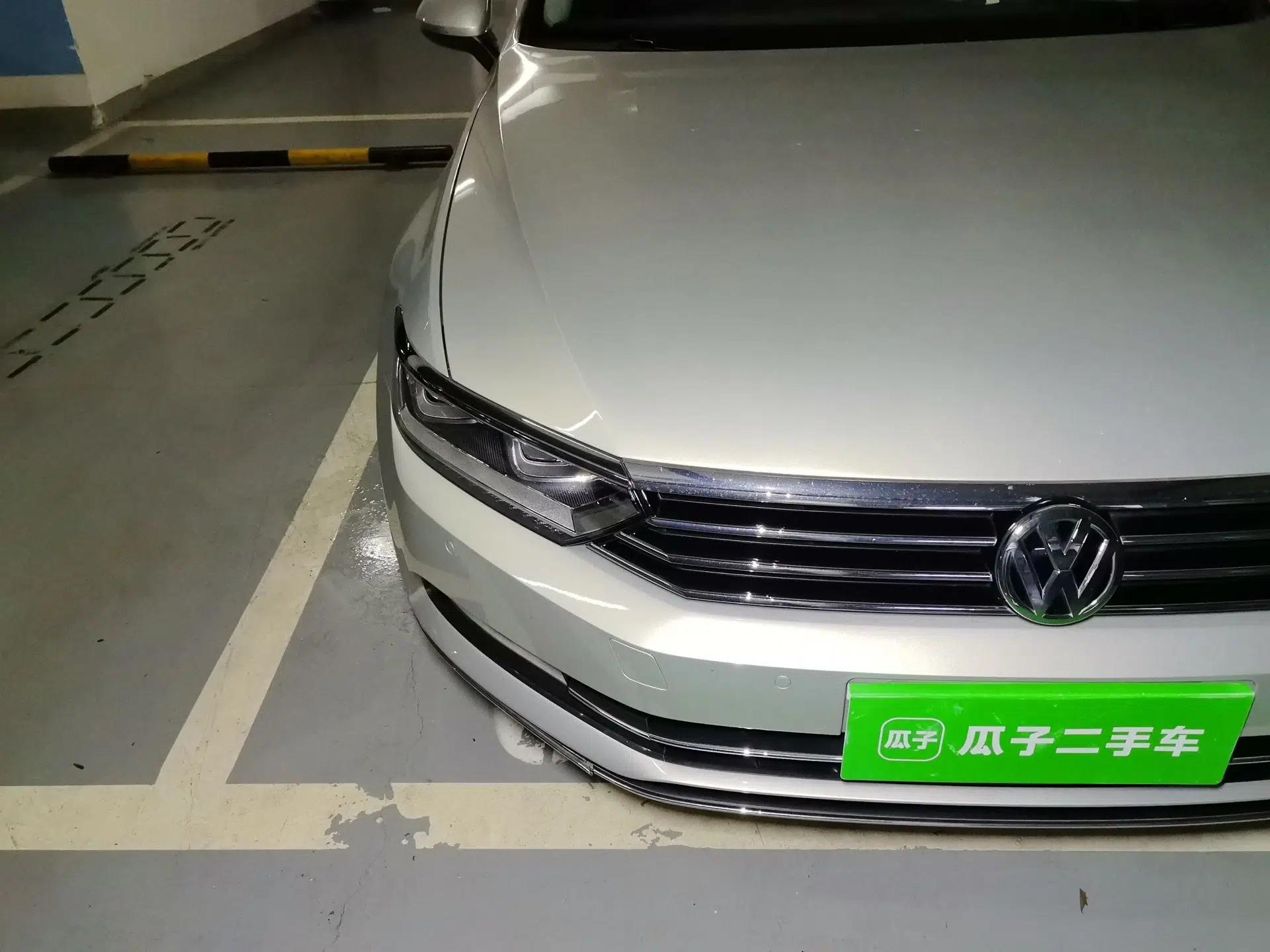 Volkswagen Magotan 2017 330TSI DSG Luxury Model — миниатюра 7