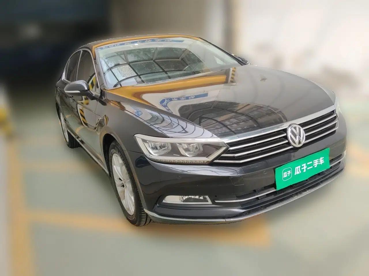Volkswagen Magotan 2017 330TSI DSG Luxury Model — миниатюра 3