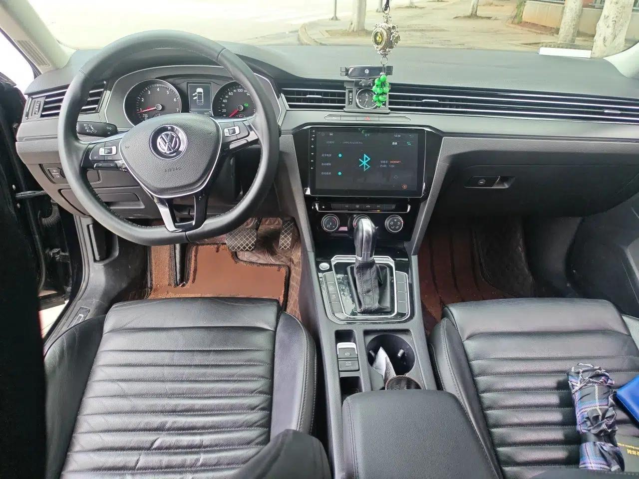 Volkswagen Magotan 2017 280TSI DSG Leading Edition — миниатюра 9