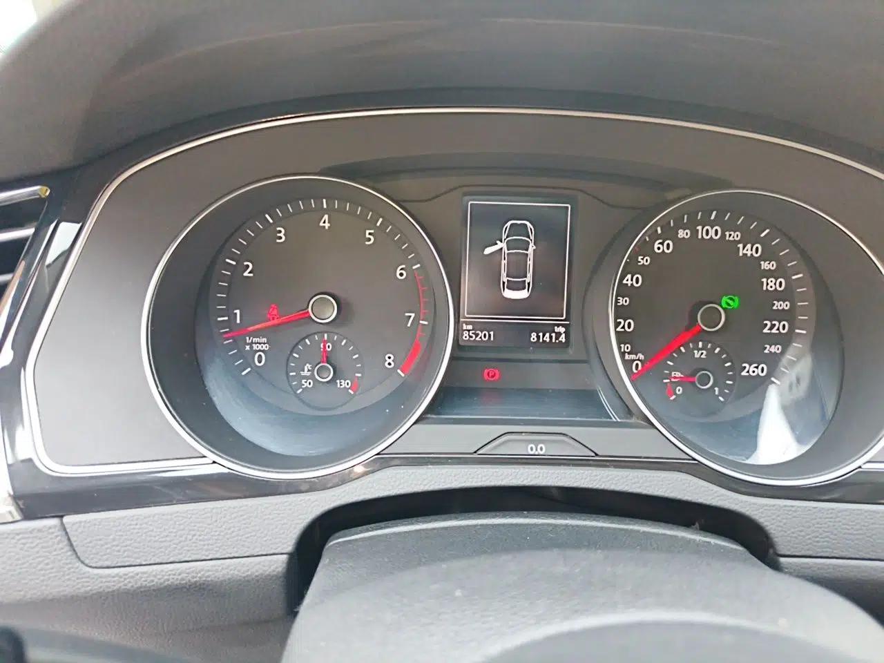Volkswagen Magotan 2017 330TSI DSG Leading Model — миниатюра 11