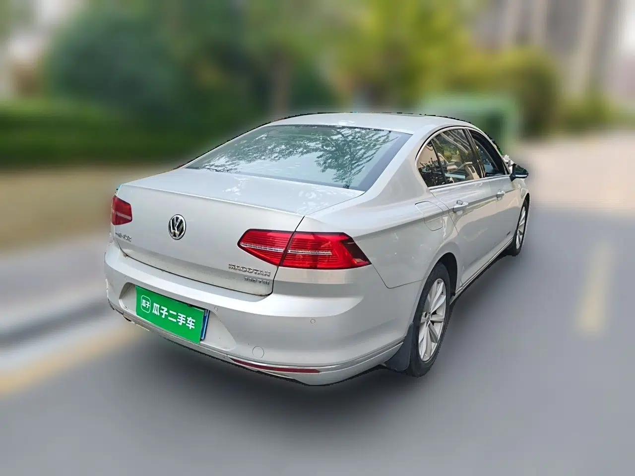 Volkswagen Magotan 2017 330TSI DSG Leading Model — миниатюра 6