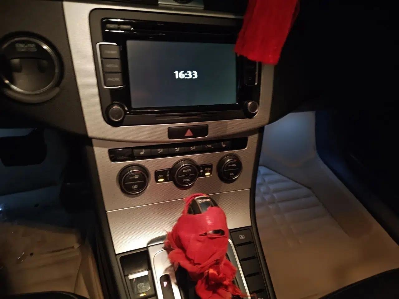Volkswagen Magotan 2013 1.8TSI Prestige Model — миниатюра 12