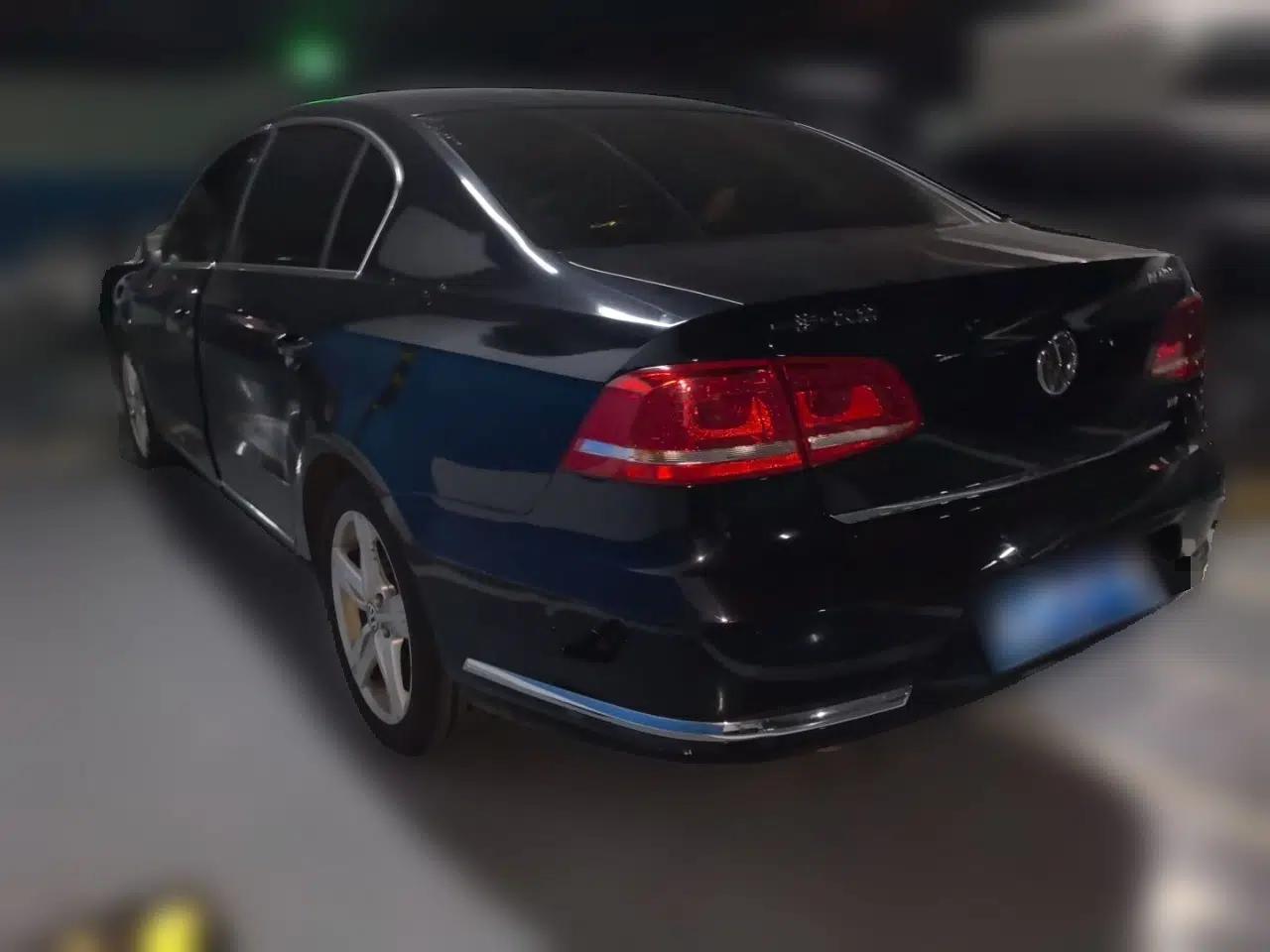 Volkswagen Magotan 2012 Revised Version 2.0 TSI Supreme Edition — миниатюра 4