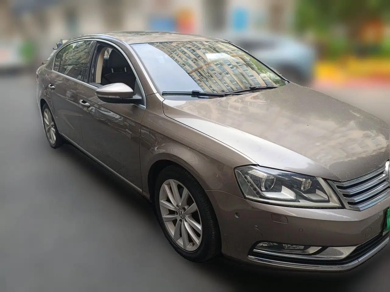 Volkswagen Magotan 2012 Facelift 1.8TSI Prestige Model — миниатюра 3