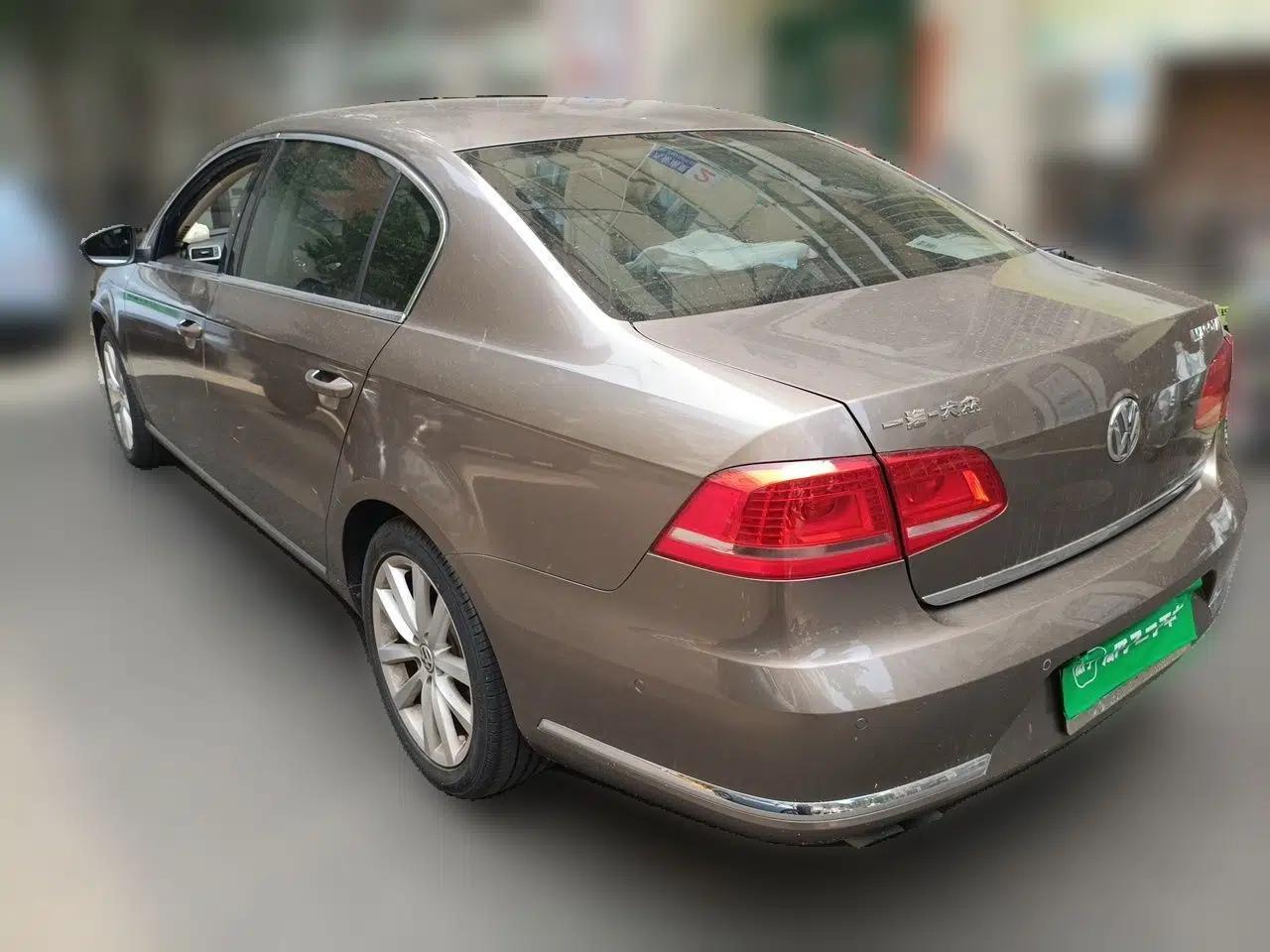 Volkswagen Magotan 2012 Facelift 1.8TSI Prestige Model — миниатюра 4